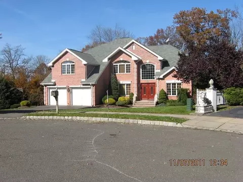 15 Fox Hill Dr, Wayne, NJ 07470 photo 1