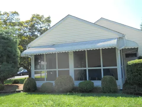 37 Lynn Ave, Middlesex, NJ 08846 photo 4