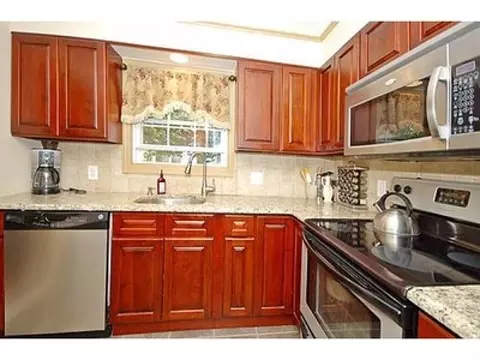 55 Lyons Pl, Springfield, NJ 07081 photo 3