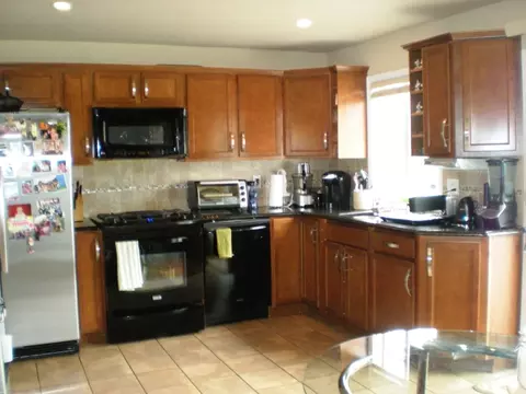 1646 Earl St, Union, NJ 07083 photo 3