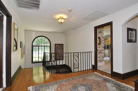 27 Undercliff Rd, Montclair, NJ 07042 photo 12