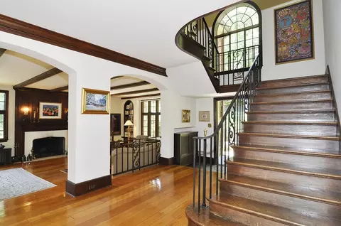 27 Undercliff Rd, Montclair, NJ 07042 photo 3