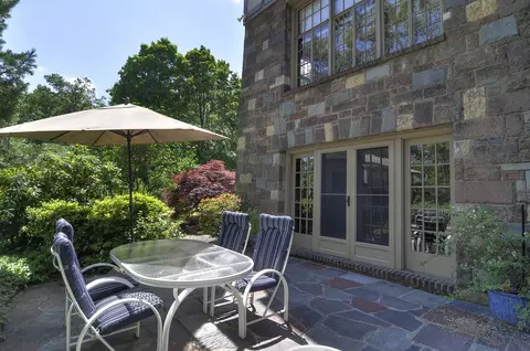 27 Undercliff Rd, Montclair, NJ 07042 photo 19