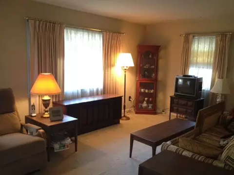 17 Grieves Ter, Wayne, NJ 07470 photo 2