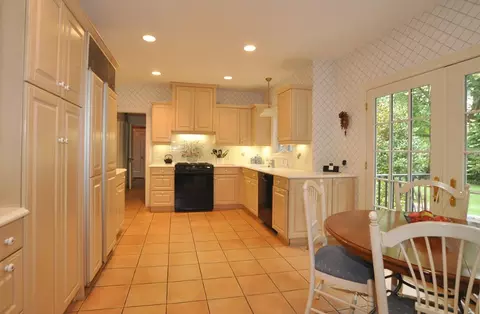 127 Maple St, Summit, NJ 07901 photo 5