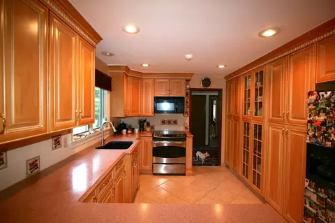 6 Lisa Ln, Hampton, NJ 08827 photo 4