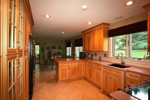 6 Lisa Ln, Hampton, NJ 08827 photo 3