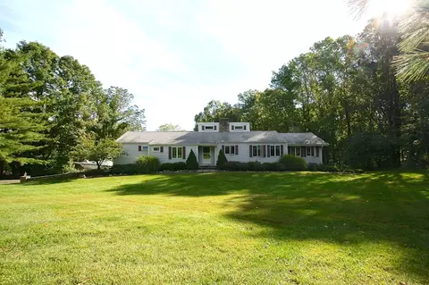 6 Lisa Ln, Hampton, NJ 08827 photo 1