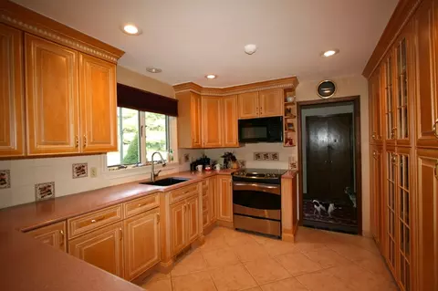6 Lisa Ln, Hampton, NJ 08827 photo 2