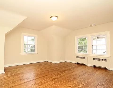 124 Greenwood Dr, Millburn, NJ 07041 photo 6