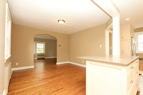 124 Greenwood Dr, Millburn, NJ 07041 photo 3