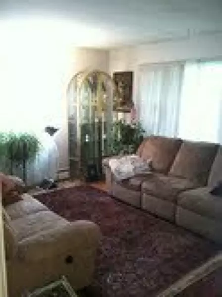 48 Sickle St, Dover, NJ 07801 photo 2