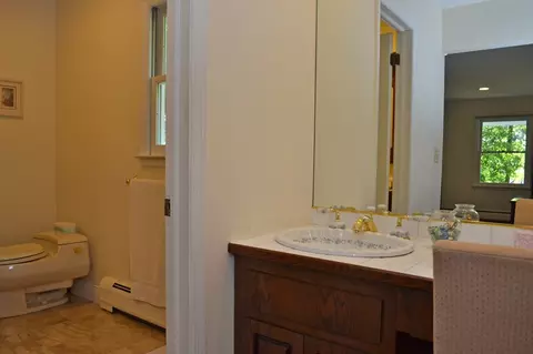 37 Millstream Rd, Upper Saddle River, NJ 07458 photo 8