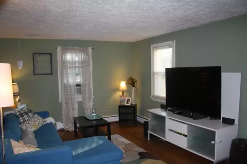 130 Stephenson Ave, Middlesex, NJ 08846 photo 4