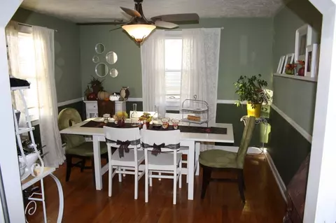 130 Stephenson Ave, Middlesex, NJ 08846 photo 2