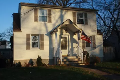 130 Stephenson Ave, Middlesex, NJ 08846 photo 1