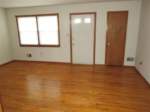 33 Harrison St, Clark, NJ 07066 photo 6