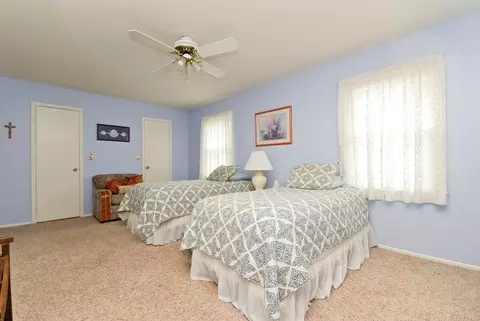 14 Hickory Ct, Middlesex, NJ 08846 photo 11