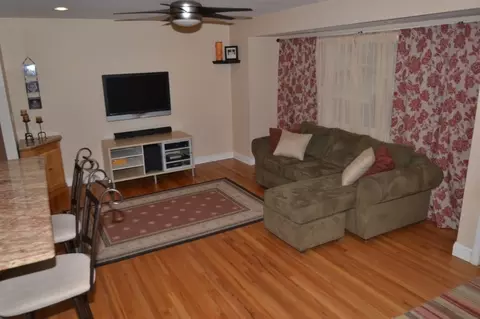143 Birch St, Dover, NJ 07801 photo 2