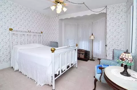 208 High St, Hackettstown, NJ 07840 photo 8