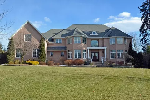 2 Primrose Ct, Upper Saddle River, NJ 07458 photo 1