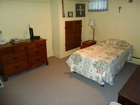360 S Terhune Ave, Paramus, NJ 07652 photo 16