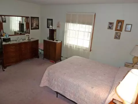 360 S Terhune Ave, Paramus, NJ 07652 photo 12