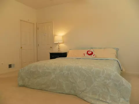 576 Coventry Dr, Nutley, NJ 07110 photo 9