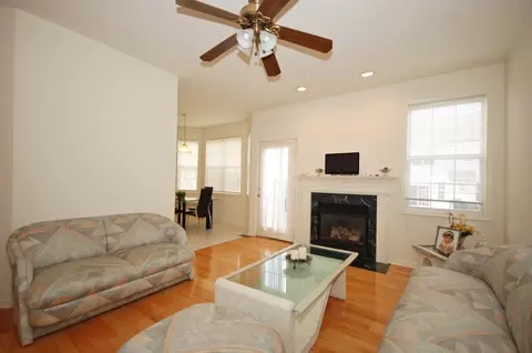 576 Coventry Dr, Nutley, NJ 07110 photo 5