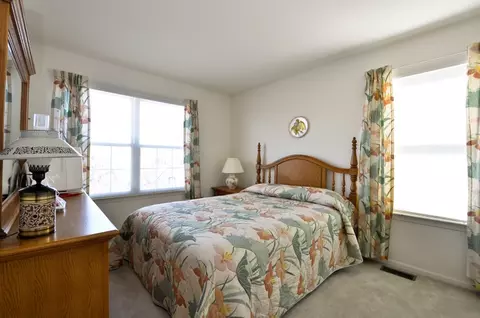 16 Clark Ct, Basking Ridge, NJ 07920 photo 15