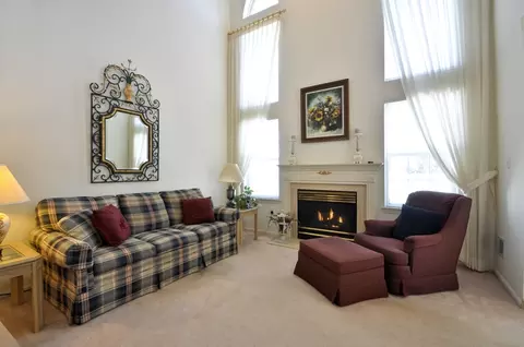 16 Clark Ct, Basking Ridge, NJ 07920 photo 9