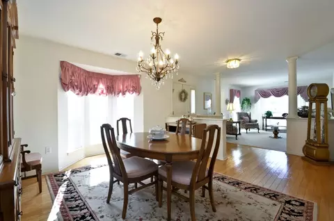 16 Clark Ct, Basking Ridge, NJ 07920 photo 8