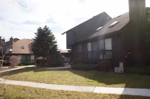 466 Westgate Dr, Edison, NJ 08820 photo 1