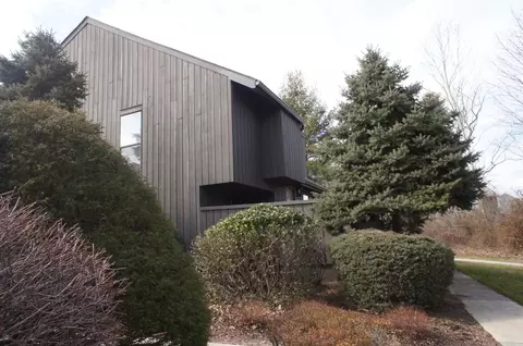 466 Westgate Dr, Edison, NJ 08820 photo 4