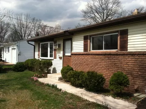320 Clinton Ave, Middlesex, NJ 08846 photo 18