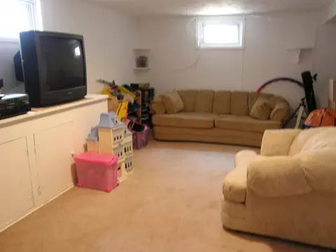 75 Rowland Ave, Hackensack, NJ 07601 photo 10