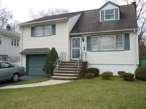 127 Catalpa Ave, Hackensack, NJ 07601 photo 1