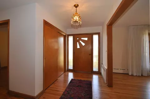 370 Plainfield Ave, Berkeley Heights, NJ 07922 photo 3
