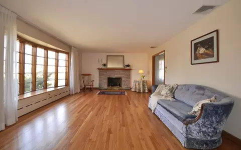 370 Plainfield Ave, Berkeley Heights, NJ 07922 photo 4