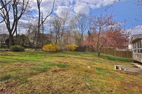 7 Berry Dr, Wayne, NJ 07470 photo 14