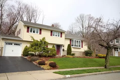 7 Berry Dr, Wayne, NJ 07470 photo 1