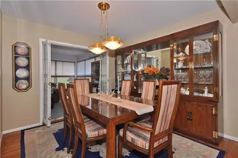 7 Berry Dr, Wayne, NJ 07470 photo 3