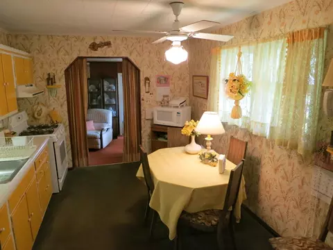 309 Clinton Ave, Middlesex, NJ 08846 photo 5