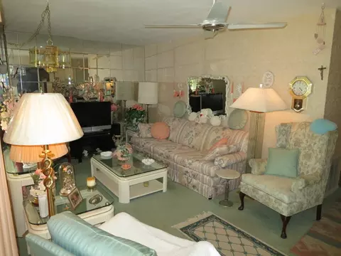 309 Clinton Ave, Middlesex, NJ 08846 photo 4