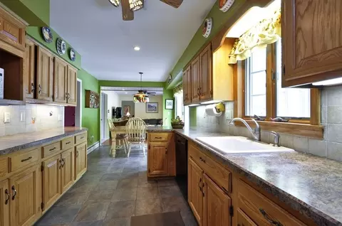 14 Warwick Rd, Edison, NJ 08820 photo 8