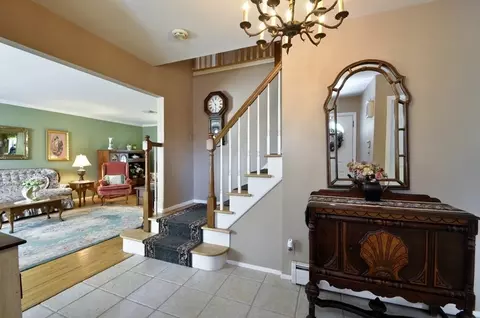 14 Warwick Rd, Edison, NJ 08820 photo 4