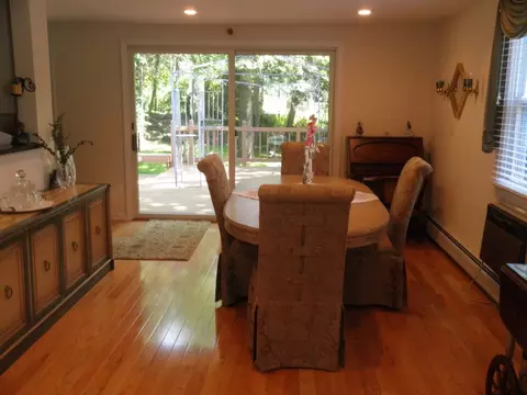 9 Summit Dr, Wayne, NJ 07470 photo 3