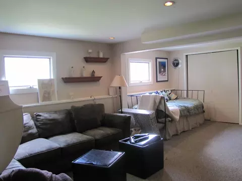 37 Taylor St, Dover, NJ 07801 photo 4
