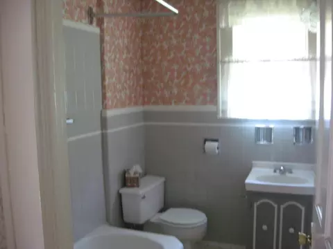 136 Nutley Ave, Nutley, NJ 07110 photo 2
