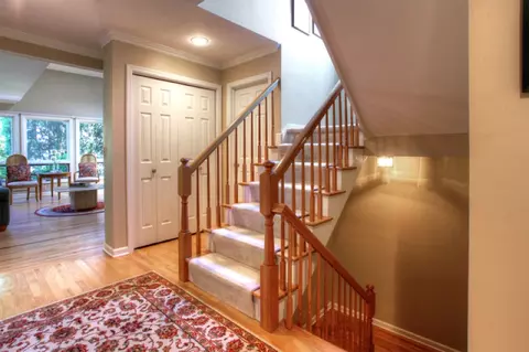 8 Riggs Ct, Basking Ridge, NJ 07920 photo 8